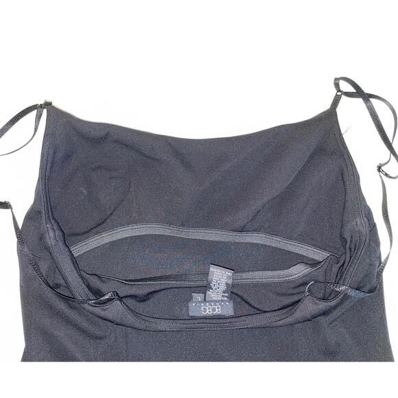 BCBG Maxazria Cocktail Dress - Size L - Has Built in Bra w/ Padding - Picture 5 of 9